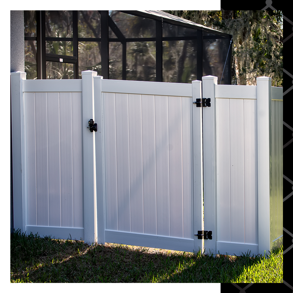 white vinyl fence gate